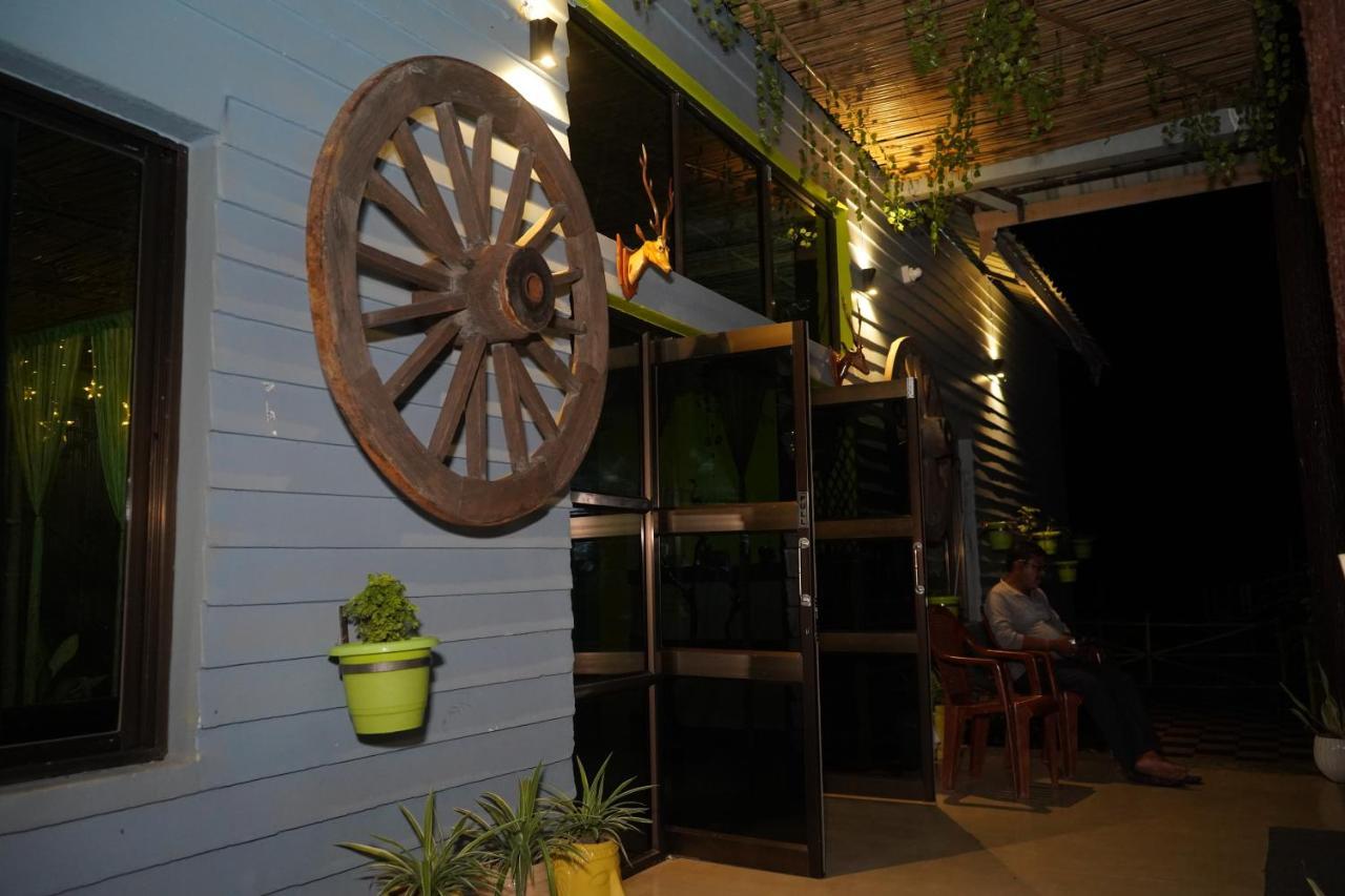 The Pugmark Wildlife Resort Jyoti Gaon Екстериор снимка